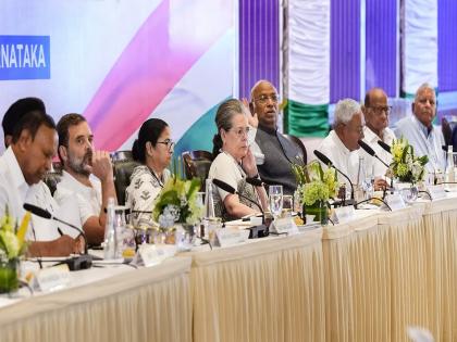 13 more parties in 'India', strength to be seen at Mumbai meeting; Success to Pawar-Thackeren's efforts | ‘इंडिया’त आणखी १३ पक्ष, मुंबईच्या बैठकीत दिसणार ताकद; पवार-ठाकरेंच्या प्रयत्नांना यश