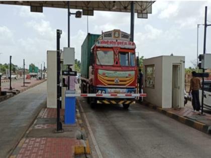 Toll waiver for vehicles passing MH 07 during Ganeshotsav period at Osargaon tollplaza | सिंधुदुर्गवासियांना खुशखबर; ओसरगाव टोलनाक्यावर मिळणार टोल माफी!