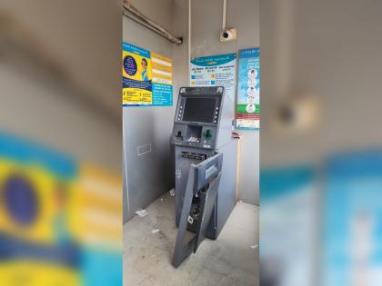 canara bank atm smashed at ozar thieves absconding | ओझर येथे कॅनरा बँकेचे एटीएम फोडले, चोरटे फरार