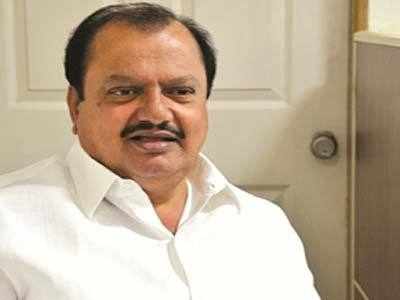  Mahadik-Bunty, Avade-Awlal controversy ends in guilt: P N. Patil | महाडिक-बंटी, आवाडे-आवळे वादात दोषी धरण्यातच आयुष्य संपले  : पी. एन. पाटील 