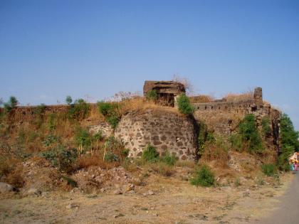 One thousand thunderstorms will clean the Chandrabhaga and Bhuikot fort | एक हजार गडप्रेमी करणार चंद्रभागा अन् भुईकोट किल्ल्याची स्वच्छता