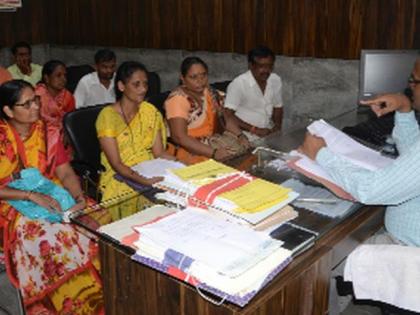 Injustice to the NMC Education Department's Savings Group | मनपा शिक्षण विभागाचा बचत गटांवर अन्याय Injustice to the NMC Education Department's Savings Group | मनपा शिक्षण विभागाचा बचत गटांवर अन्याय
