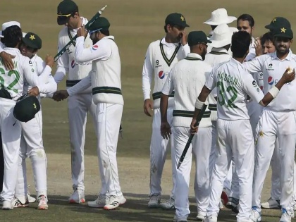 PAK vs SA 2nd Test Pakistan Beat South Africa By 95 Runs | पाकिस्तानचा द. आफ्रिकेला ‘क्लीन स्वीप’; दुसऱ्या कसोटीत ९५ धावांनी मात