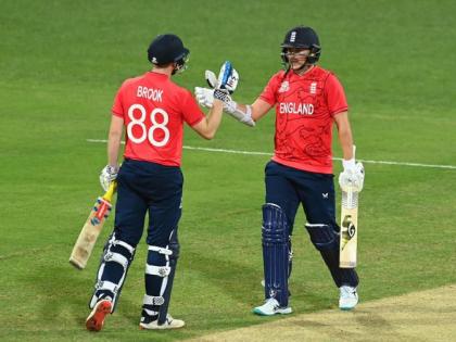 PAK vs ENG World Cup practice match England defeated Pakistan by 6 wickets and 26 balls  | PAK vs ENG: विश्वचषकातील पहिल्याच सामन्यात पाकिस्तानचा पराभव; इंग्लंडने 6 गडी राखून मिळवला मोठा विजय 