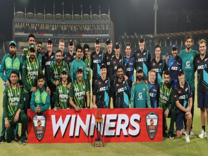 pak vs nz five-match T20 series between Pakistan vs New Zealand ended in a 2-2 draw | न्यूझीलंडच्या नव्या खेळाडूंनी पाकिस्तानला घाम फोडला; आफ्रिदीने कशीबशी लाज राखली