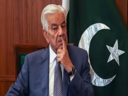 Pakistan's foreign office has rejected its defence minister Khawaja Asif's claim that 'the Simla Agreement is now a dead document' | आधी चूक केली अन् आता घुमजाव...POK गमावण्याची धडकी मनात बसली; पाकिस्तान सरकारचा खुलासा Pakistan's foreign office has rejected its defence minister Khawaja Asif's claim that 'the Simla Agreement is now a dead document' | आधी चूक केली अन् आता घुमजाव...POK गमावण्याची धडकी मनात बसली; पाकिस्तान सरकारचा खुलासा