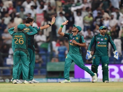Asia Cup 2018 - Pakistan won match; The remarkable performance of Afghanistan |  Asia Cup 2018- पाकिस्तानची विजयी सलामी; अफगाणिस्तानची उल्लेखनीय कामगिरी