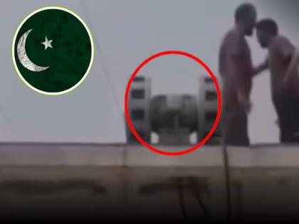 Pahalgam Terror Attack: Pakistan fears attack from India; Air sirens sounded in 29 districts including Peshawar, Abbottabad | भारताकडून हल्ल्याची पाकिस्तानला धास्ती; पेशावर, एबाटाबादसह २९ जिल्ह्यात एअर सायरन लावले Pahalgam Terror Attack: Pakistan fears attack from India; Air sirens sounded in 29 districts including Peshawar, Abbottabad | भारताकडून हल्ल्याची पाकिस्तानला धास्ती; पेशावर, एबाटाबादसह २९ जिल्ह्यात एअर सायरन लावले