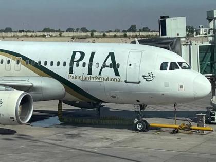 Pakistan International Airlines in bankruptcy Government prepares to sell the company | कंगाल पाकिस्तानबद्दल काय म्हणावं? पाकिस्तानची सरकारी एअरलाईन्स खरेदी करण्यासाठी आले सीमेंटवाले
