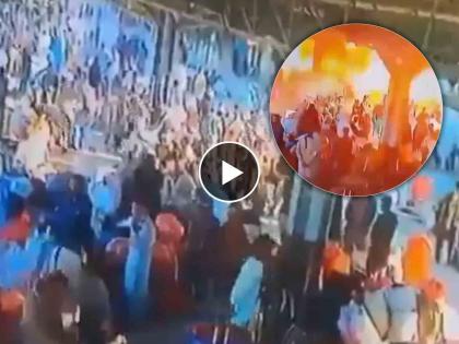 pakistan railway station bomb blast video viral 24 people died | ब्लास्ट, मृतदेह अन् किंकाळ्या...; पाकिस्तानात मृत्यूचं तांडव; क्वेटामधील धडकी भरवणारा Video