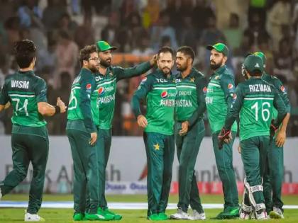  Pakistan Cricket Board has ordered its directors to be prepared for a 30 to 40 percent salary cut  | Pakistan Cricket: पाकिस्तान क्रिकेट बोर्डाचं नवं फर्मान; पगारात 40 टक्के कपात स्वीकारा, नाहीतर घर...