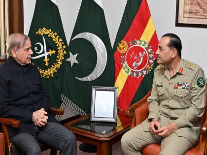 Pakistan has not improved after the disgrace of Operation Sindoor, is plotting a terrible plan regarding nuclear weapons, US report reveals | ऑपरेशन सिंदूरमधील नामुष्कीनंतर पाकिस्तान सुधरेना, अण्वस्त्रांबाबत रचतोय भयंकर डाव, अमेरिकेच्या अहवालातून गौप्यस्फोट Pakistan has not improved after the disgrace of Operation Sindoor, is plotting a terrible plan regarding nuclear weapons, US report reveals | ऑपरेशन सिंदूरमधील नामुष्कीनंतर पाकिस्तान सुधरेना, अण्वस्त्रांबाबत रचतोय भयंकर डाव, अमेरिकेच्या अहवालातून गौप्यस्फोट