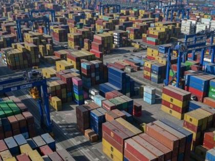 Pakistan's readiness to export goods to India with the help of a third country Government takes note | पाकिस्तानची तिसऱ्या देशाच्या मदतीने भारतात माल निर्यात करण्याची तयारी; सरकारने घेतली दखल Pakistan's readiness to export goods to India with the help of a third country Government takes note | पाकिस्तानची तिसऱ्या देशाच्या मदतीने भारतात माल निर्यात करण्याची तयारी; सरकारने घेतली दखल