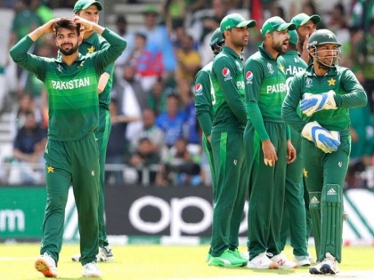 ICC World Cup 2019: pakistan cricket team failed to reach semifinal of cricket world cup 2019 | ICC World Cup 2019 : हम डुबे थे सनम, तुम्हे भी ले गये; बांगलादेशनं पाकला स्पर्धेबाहेर केले