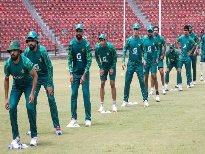 T20 World Cup 2024 Pakistan team recovers from fans Huge amount taken to meet the players | T20 WC 24 : पाकिस्तानी संघाने चाहत्यांकडून केली वसूली; खेळाडूंना भेटण्यासाठी घेतली मोठी रक्कम