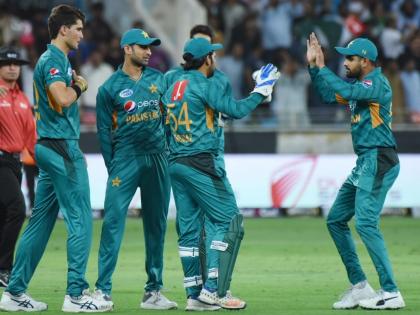 ICC World Cup 2019 : Pakistan cricket board announces probables 23 member squad for World Cup 2019 | ICC World Cup 2019 : वर्ल्ड कपसाठी पाकिस्तानचा संभाव्य संघ जाहीर, करणार का 2017ची पुनरावृत्ती?