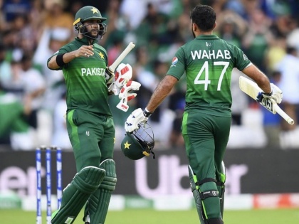 ICC World Cup 2019: Pakistan still have a chance to qualify in the semi, know how | ICC World Cup 2019 : पाकिस्तान अजूनही उपांत्य फेरीच्या शर्यतीत, 'या' संघावर संकट; वाचा कसे