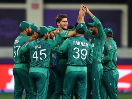 Pakistan squad announced for T20 World Cup 2022 : Shaheen Shah Afridi made a retun from injury, Fakhar Zaman in Reserves player list  | Pakistan squad for T20 World Cup 2022 : पाकिस्तानचा वर्ल्ड कप संघ जाहीर, भारताला टक्कर देण्यासाठी स्टार गोलंदाजाची निवड 