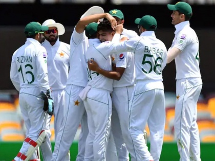 Misbah Ul Haq Wants Pakistan-England Test Series To Be TV-only For Reducing Depression Amongst Fans svg | Corona Virus : माजी कर्णधाराची अजब मागणी, नैराश्य घालवायचे असेल तर इंग्लंड-पाकिस्तान मालिका खेळवा