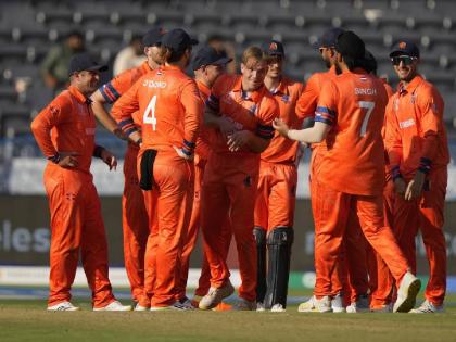 ICC ODI World Cup PAK vs NED : Tim De Leede - 19 ball duck against Pakistan in 1996 World Cup, Bas De Leede - four wicket haul against Pakistan in 2023 World Cup, Son making his father proud, Video  | PAK vs NED : वडिलांच्या अपमानाचा घेतला बदला, नेदरलँड्सच्या Bas de Leede पाकिस्तानला रडवले, Video