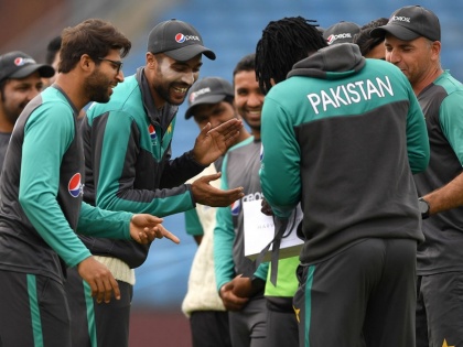 Mohammad Amir included in Pakistan's World Cup squad after bowlers' woeful show against England | ICC World Cup 2019 : पाकिस्तानच्या वर्ल्ड कप संघात 'तो' परतला, प्रतिस्पर्धींच्या मनात धडकी