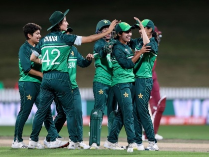 ICC Women's World Cup : After 18 Consecutive losses Pakistan have won a match in ODI World Cup, they beat WEST INDIES by 8 WICKETS, India women looks fabourite to make the last four stages | ICC Women's World Cup, WI vs PAK : १३ वर्षांनंतर पाकिस्ताननं वर्ल्ड कपमध्ये मिळवला विजय; भारतीय संघाला झाली मदत