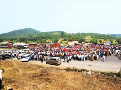 Two-hour 'chakka jam' on Mumbai-Ahmedabad highway | मुंबई-अहमदाबाद महामार्गावर दोन तास ‘चक्का जाम’