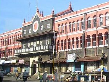 The headache of political parties will increase while fielding candidates in the Kolhapur Municipal Corporation elections | कोल्हापूर महानगरपालिका निवडणुकीत ‘आयाराम गयाराम’ची चलती, नेत्यांची बंद होणार बोलती The headache of political parties will increase while fielding candidates in the Kolhapur Municipal Corporation elections | कोल्हापूर महानगरपालिका निवडणुकीत ‘आयाराम गयाराम’ची चलती, नेत्यांची बंद होणार बोलती