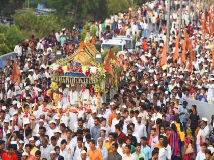 Sant Dnyaneshwar and Sant Tukaram Maharaj's palanquins today in Pune; 'These' roads will remain closed | संत ज्ञानेश्वर आणि संत तुकाराम महाराजांच्या पालख्या आज पुण्यात; 'हे' रस्ते राहणार बंद