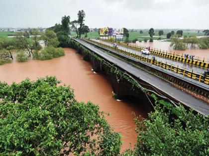 Rains again picked up in Kolhapur district, discharge from Radhanagari, Warna dam continues | कोल्हापूर जिल्ह्यात पावसाने पुन्हा जोर पकडला, राधानगरी, वारणा धरणातून विसर्ग सुरुच