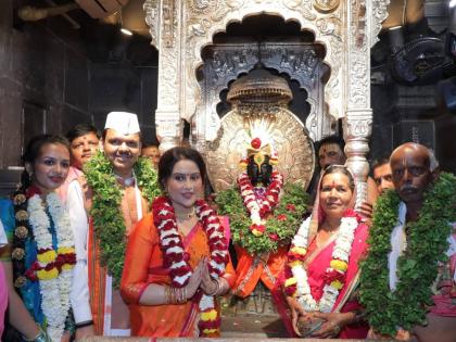 Vitthal.. Vitthal.. Jai Hari Vitthal; Government Mahapuja of Vitthal - Rukmini Mata was performed by the Chief Minister | विठ्ठल.. विठ्ठल.. जय हरी विठ्ठल; मुख्यमंत्र्यांच्या हस्ते पार पडली विठ्ठल - रुक्मिणी मातेची शासकीय महापूजा Vitthal.. Vitthal.. Jai Hari Vitthal; Government Mahapuja of Vitthal - Rukmini Mata was performed by the Chief Minister | विठ्ठल.. विठ्ठल.. जय हरी विठ्ठल; मुख्यमंत्र्यांच्या हस्ते पार पडली विठ्ठल - रुक्मिणी मातेची शासकीय महापूजा