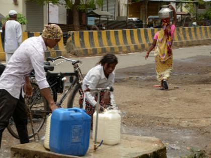 Dhulekar's demand for water | धुळेकरांची पाण्यासाठी वणवण