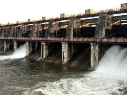 The Arunavati project was 98 percent full, 3 gates of the dam opened by 10 cm | अरुणावती प्रकल्प ९८ टक्के भरला , धरणाचे ३ दरवाजे १० सेंटिमीटरने उघडले