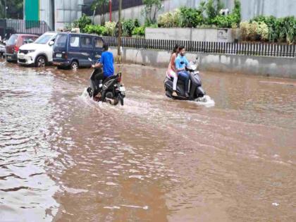 Due to heavy rains flood occurred in Patae in Panaji | पणजी पाटो परिसराला पुराचे स्वरुप; भरतीचे पाणी शिरल्याने रस्ते पाण्याखाली