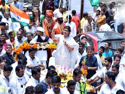 '...till no battle is lost'; Pankaja Munde's emotional appeal at the Tricolor rally in Parali | '...तोपर्यंत कुठलीही लढाई हरणार नाही'; पंकजा मुंडे यांचे तिरंगा रॅलीत भावनिक आवाहन