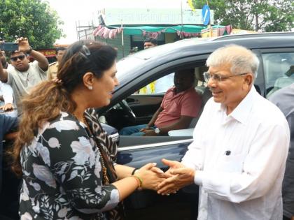 What was discussed in the meeting of Prakash Ambedkar, Pankaja Munde? Curiosity in political circles | प्रकाश आंबेडकर, पंकजा मुंडे यांच्या भेटीत काय झाली चर्चा? राजकीय वर्तुळात उत्सुकता