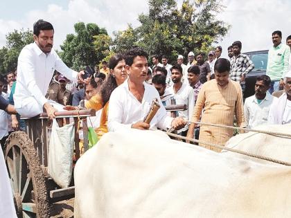 Don't ask for an inspection, give help; we will pay off the debt from that...! Farmers' appeal to the government that has come to the dam | पाहणी नको, मदत द्या; त्यातूनच आता कर्ज फेडू...! बांधावर आलेल्या सरकारला शेतकऱ्यांची साद