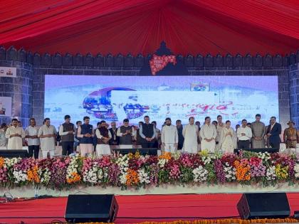 Panvel Municipal Property Transfer System more dynamic; Inauguration by Chief Minister | पनवेल महानगरपालिका मालमत्ता हस्तांतरण प्रणाली अधिक गतिशील; मुख्यमंत्र्यांच्या हस्ते उदघाटन 