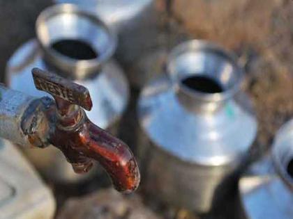 Water scarcity in rural areas of Kalyan; Former corporator's self-immolation warning | कल्याणच्या ग्रामीण भागाला पाणीटंचाईच्या झळा; माजी नगरसेविकेचा आत्मदहनाचा इशारा