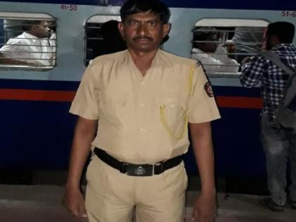 Parli police seized two people for the murder of railway police | परळी पोलिसांनी रेल्वे पोलीस हत्येप्रकरणी दोघांना घेतले ताब्यात