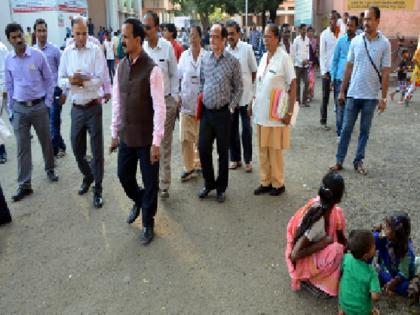 In the visit of the National Health Committee, the officers hurriedly informed | राष्ट्रीय आरोग्य समितीचा दौ-यात माहिती देताना अधिका-यांची धांदल