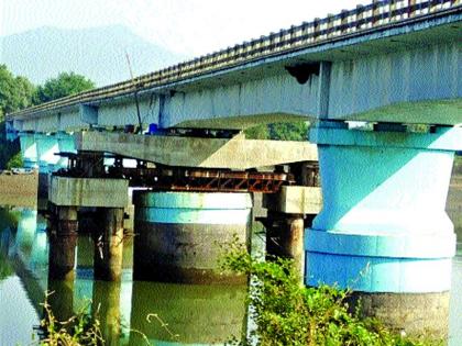  Pargaon bridge closed for two days; Suspended heavy traffic, disable the Public Works Department | पारगांव पूल दोन दिवस बंद; अवजड वाहतूक स्थगित, सार्वजनिक बांधकाम खाते निष्क्रिय