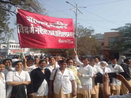 Mayo Hospital Nurses Strike; Objection to increased work load | मेयो रुग्णालयातील परिचारिका संपावर; कामाचा भार वाढल्याचा निषेध