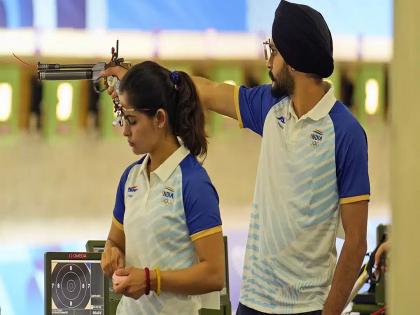 India in Olympics 2024: Manu Bhaker, Sarabjot Singh Win Historic Bronze In 10m Air Pistol Mixed | India in Olympics 2024: मेडल नंबर २! मनू भाकरने रचला इतिहास; सरबजोत सिंगच्या साथीने 'ब्राँझ'वर निशाणा