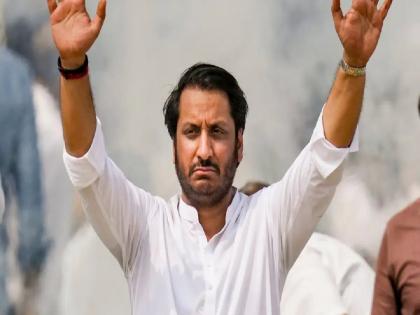 पार्थ पवारच्या निवडीत अडचण येत असल्याने 'ते' पत्र मागे घेणार; पटेल आणि तटकरे काहीसे शांत - Marathi News | NCP Ajit Pawar to Retract Sunetra Pawar Letter to Election Commission | Latest News at Lokmat.com