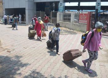 340 passengers arrive in Nagpur by special trains | विशेष रेल्वेगाड्यांमधून ३४० प्रवासी नागपुरात दाखल