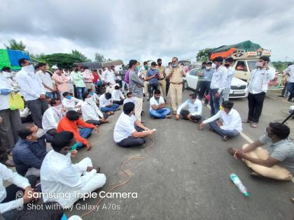 Case filed against 9 protesters in Badewadi Toll Plaza agitation case | बडेवाडी टोल प्लाझा आंदोलनप्रकरणी ९ आंदोलकांवर गुन्हा दाखल 