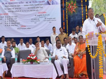 Committed to give permanent reservation to Maratha community: Patil | मराठा समाजाला कायमस्वरूपी आरक्षण देण्यासाठी कटिबद्ध : पाटील