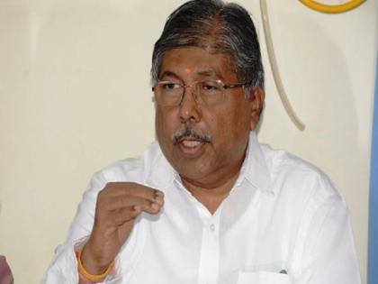 chandrakant patil criticizes shivsena over anil parab ED probe | शिवसेनेच्या पायाखालची वाळू घसरतीये, चंद्रकांत पाटलांचा टोला