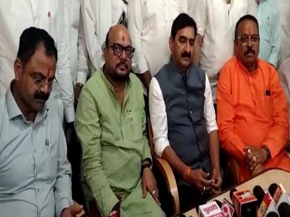 We want Jalgaon constituency Shiv Sena's claim rejected by Shinde faction Let us say it in the ears of the Chief Minister | जळगाव मतदारसंघ आम्हालाच हवा! शिवसेना शिंदे गटाने ठोकला दावा; आमच्या मनात ते मुख्यमंत्र्यांच्या कानात सांगू